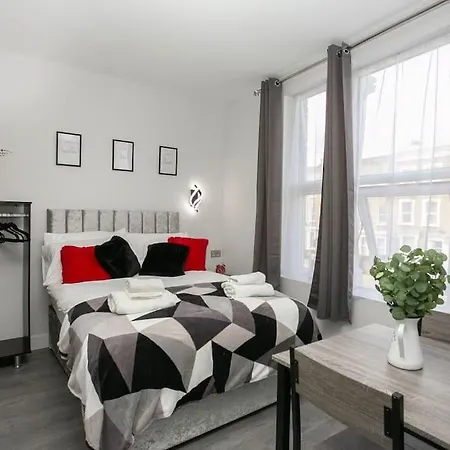 Cherry Blossom Studio In Sydenham